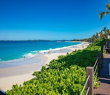 Deluxe Sea View Villas at Paradise Island Beach Club Resort