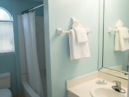 Deluxe Sea View Villas at Paradise Island Beach Club Resort