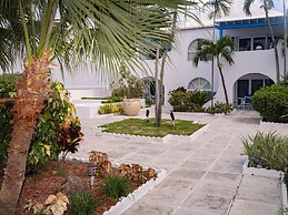 Deluxe Sea View Villas at Paradise Island Beach Club Resort