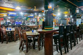 OYO 722 Slouch Hat Inn