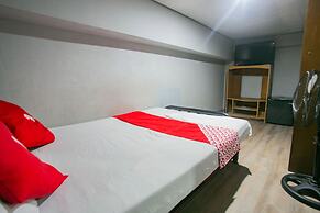 OYO 722 Slouch Hat Inn