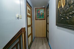 OYO 722 Slouch Hat Inn