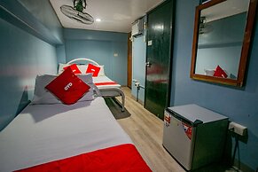 OYO 722 Slouch Hat Inn