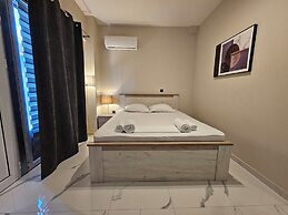 Lemon Tree Suites Near ATH Airport