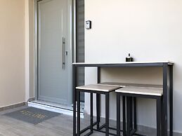 Lemon Tree Suites Near ATH Airport