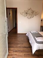 Lemon Tree Suites Near ATH Airport