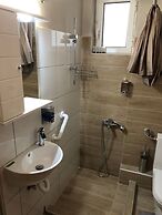 Lemon Tree Suites Near ATH Airport