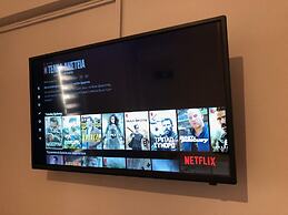 Lemon Tree Suites Near ATH Airport