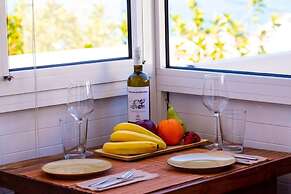 Inviting Arokaria Apartment in Panormo