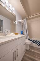 One Bedroom Suite with BBQ & huge Patio