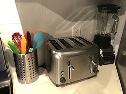 One Bedroom Suite with BBQ & huge Patio