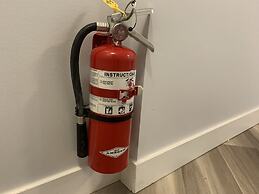 One Studio with BBQ & a Huge Patio