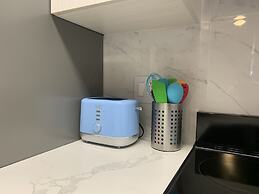 One Studio with BBQ & a Huge Patio