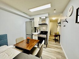 One Studio with BBQ & a Huge Patio