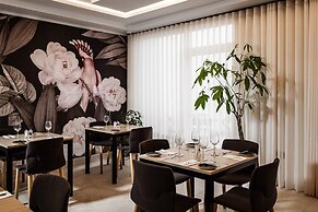 The Segond Hotel