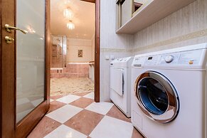 Penthouse Voykovskaya. 2 levels. 6 rooms. 330 sqm