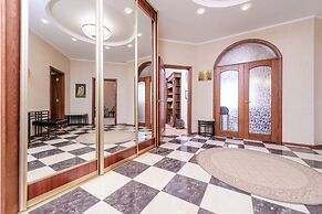Penthouse Voykovskaya. 2 levels. 6 rooms. 330 sqm