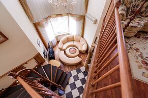 Penthouse Voykovskaya. 2 levels. 6 rooms. 330 sqm