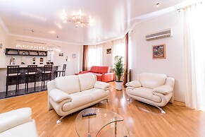 Penthouse Voykovskaya. 2 levels. 6 rooms. 330 sqm