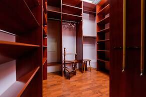 Penthouse Voykovskaya. 2 levels. 6 rooms. 330 sqm