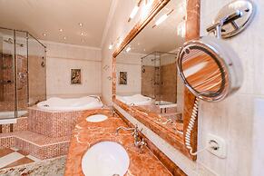 Penthouse Voykovskaya. 2 levels. 6 rooms. 330 sqm