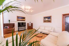 Penthouse Voykovskaya. 2 levels. 6 rooms. 330 sqm