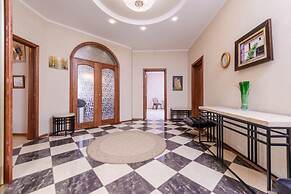 Penthouse Voykovskaya. 2 levels. 6 rooms. 330 sqm