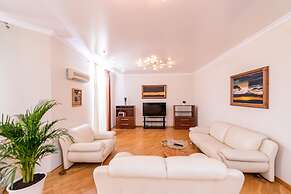 Penthouse Voykovskaya. 2 levels. 6 rooms. 330 sqm