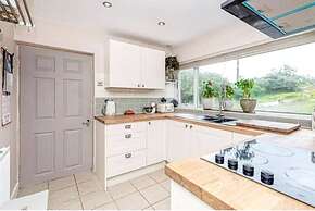 Property 5 Minutes Walk From Trearddur Bay Beach