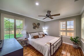 Momma's House On Landa Dt 430 3 Bedroom Home by RedAwning