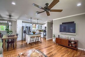 Momma's House On Landa Dt 430 3 Bedroom Home by RedAwning