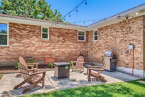 Momma's House On Landa Dt 430 3 Bedroom Home by RedAwning