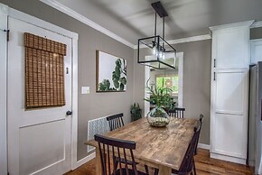 Momma's House On Landa Dt 430 3 Bedroom Home by RedAwning