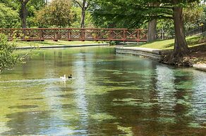 Momma's House On Landa Dt 430 3 Bedroom Home by RedAwning
