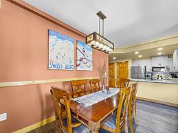 Luxury Remodeled Passage Point Condo - Short Walk to Lifts - Incredibl