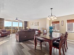 Yacht Club S #1-1005 3 Bedroom Condo by RedAwning