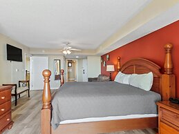 Yacht Club S #1-1005 3 Bedroom Condo by RedAwning