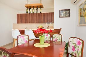 Apartment Harmony - Parking