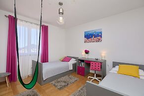 Apartment Harmony - Parking