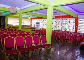 Valley Front View Hotel