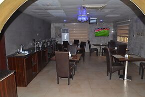 Valley Front View Hotel