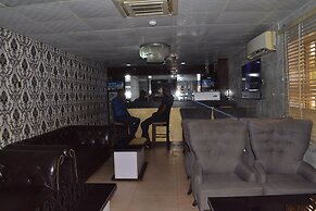 Valley Front View Hotel