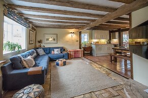 Bridge House, Kersey