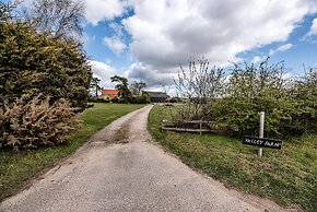 Granary Cottage, Valley Farm Barns Snape,