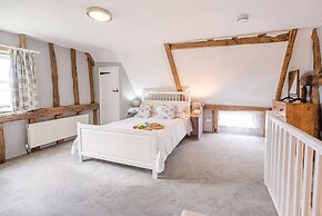 The Hayloft, Valley Farm Barns Snape,