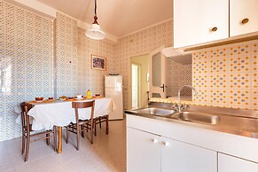 1940 Appartamento Fiorella by Barbarhouse