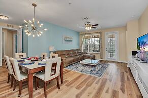 Polished, Luxurious Condo in Vista Cay, Near Themed Parks! #4vc206