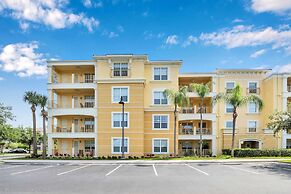 Polished, Luxurious Condo in Vista Cay, Near Themed Parks! #4vc206