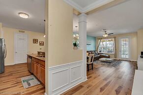 Polished, Luxurious Condo in Vista Cay, Near Themed Parks! #4vc206
