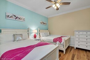 Polished, Luxurious Condo in Vista Cay, Near Themed Parks! #4vc206